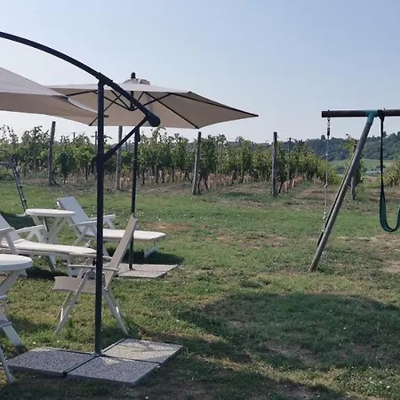 Agriturismo Cascina Olivetta مزرعة للإقامة
