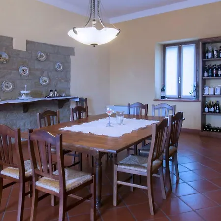 Agriturismo Cascina Olivetta مزرعة للإقامة مونكالفو